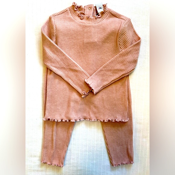 NWT Old Navy 18-34 Month Ribbed Mauve Two Piece Set - Picture 1 of 9